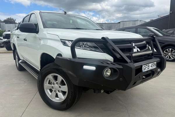 2022 Mitsubishi Triton GLX+ MR 4X4