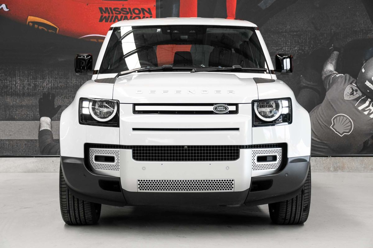 2023 Land Rover Defender 110 P300 L663