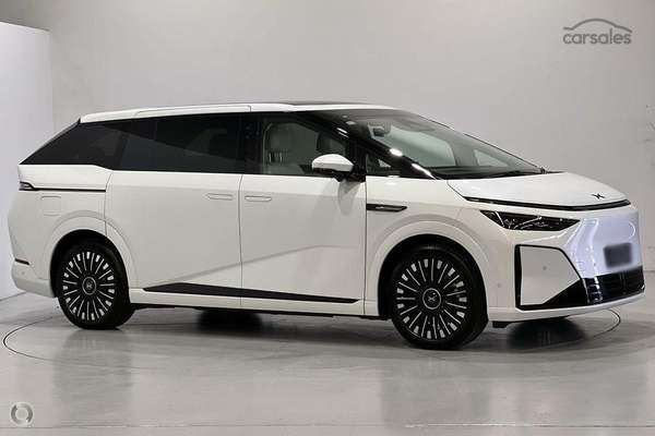 2026 XPENG X9 Performance