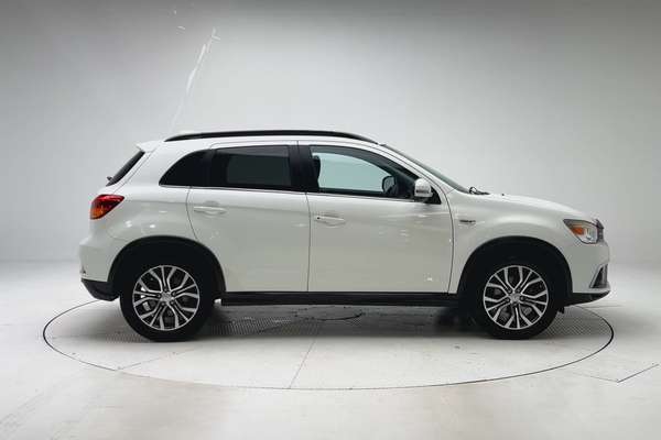 2017 Mitsubishi ASX LS XC thumb-8