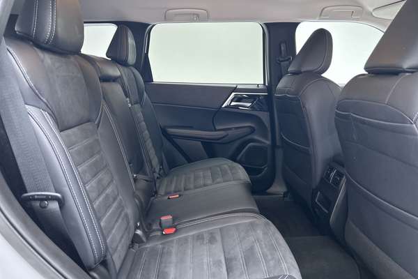2023 Mitsubishi Outlander Aspire ZM thumb-11