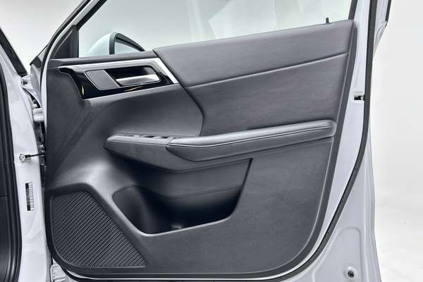 2023 Mitsubishi Outlander Aspire ZM thumb-18