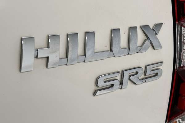 2021 Toyota Hilux SR5 GUN126R 4X4 thumb-21