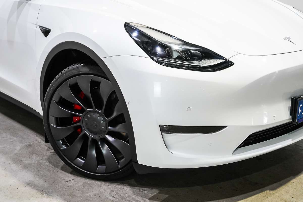 2023 Tesla Model Y Performance