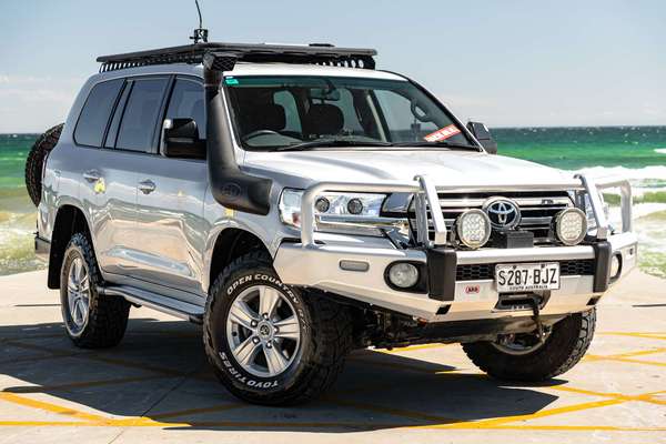 2016 Toyota Landcruiser GXL VDJ200R