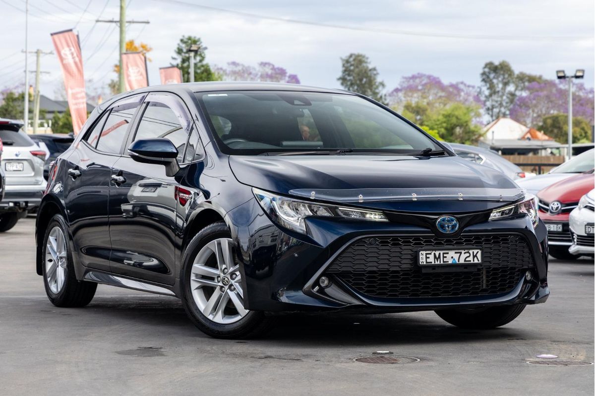 2020 Toyota Corolla SX Hybrid ZWE211R