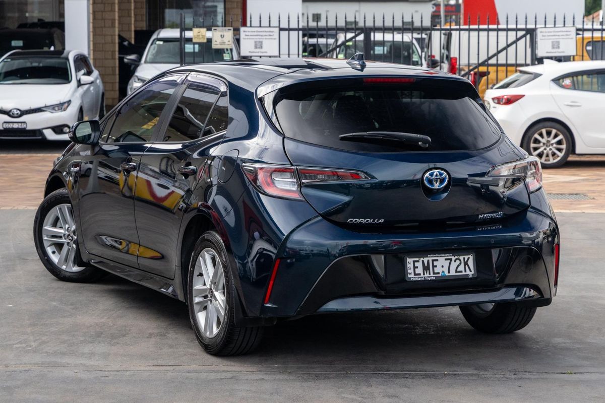 2020 Toyota Corolla SX Hybrid ZWE211R