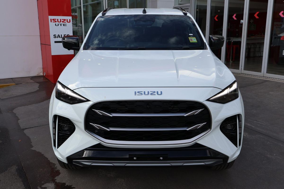 2026 Isuzu MU-X LS-T
