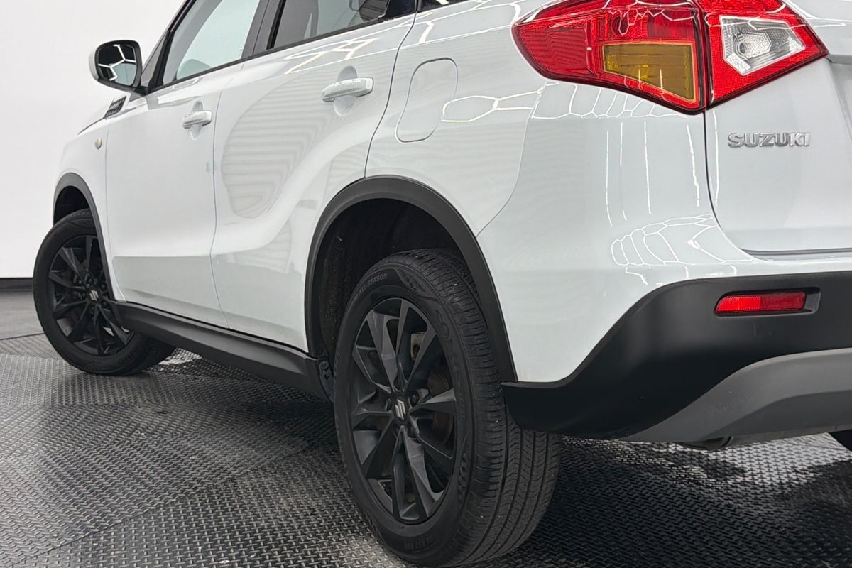 2016 Suzuki Vitara RT-S LY