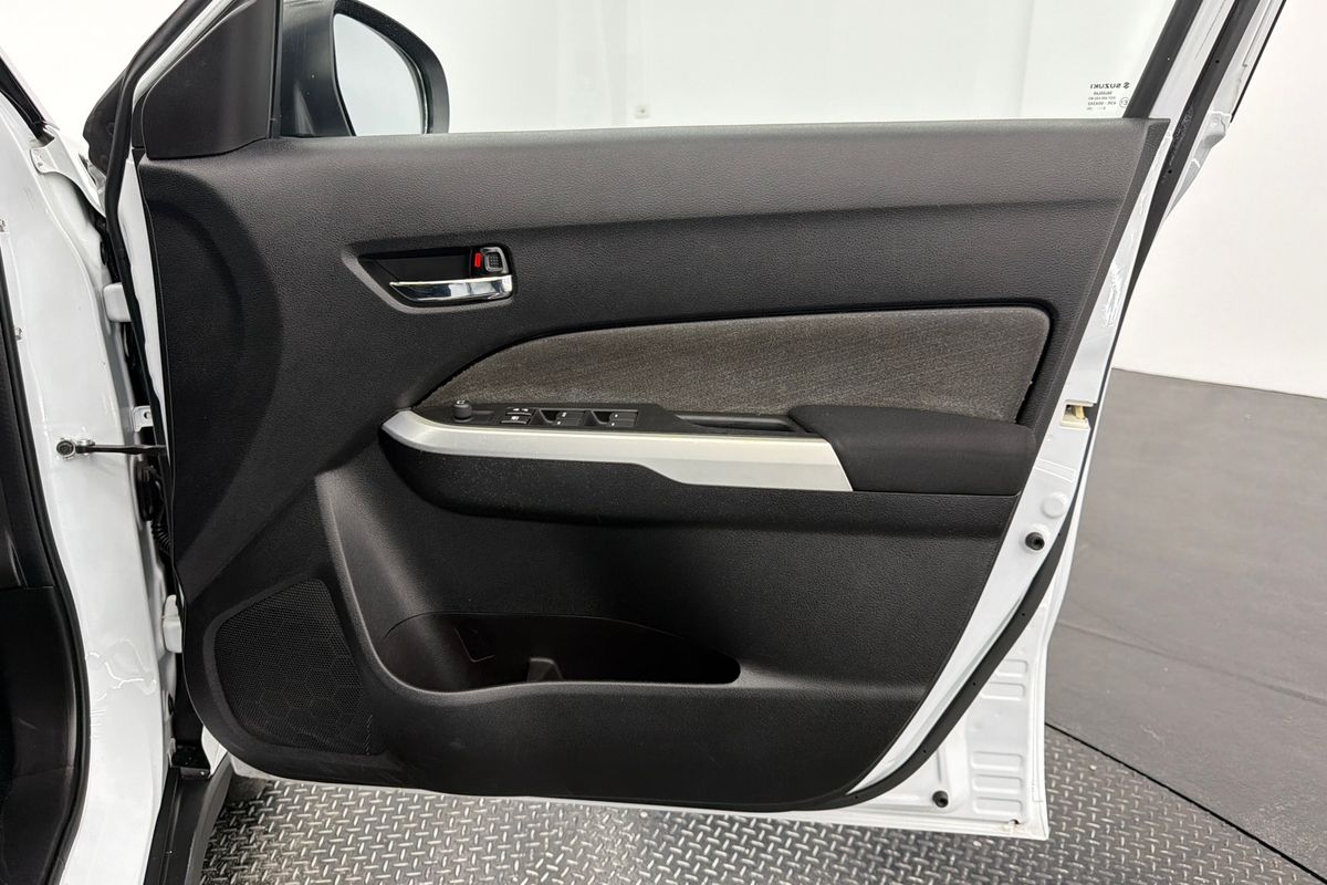 2016 Suzuki Vitara RT-S LY