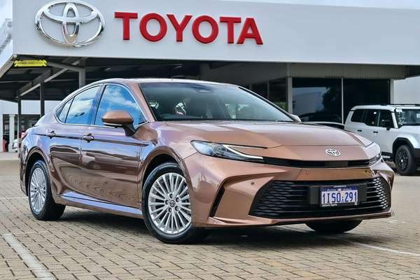 2025 Toyota Camry Ascent AXVH80R