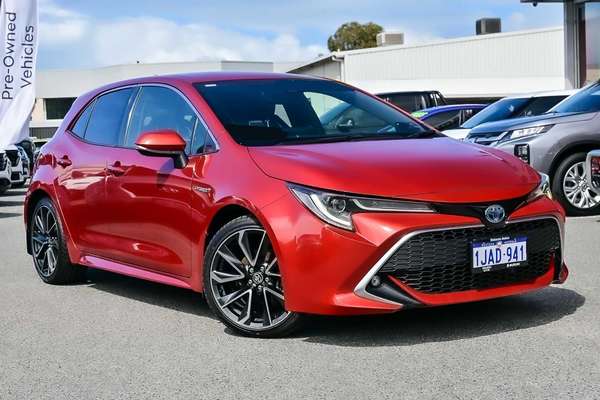 2019 Toyota Corolla ZR Hybrid ZWE211R