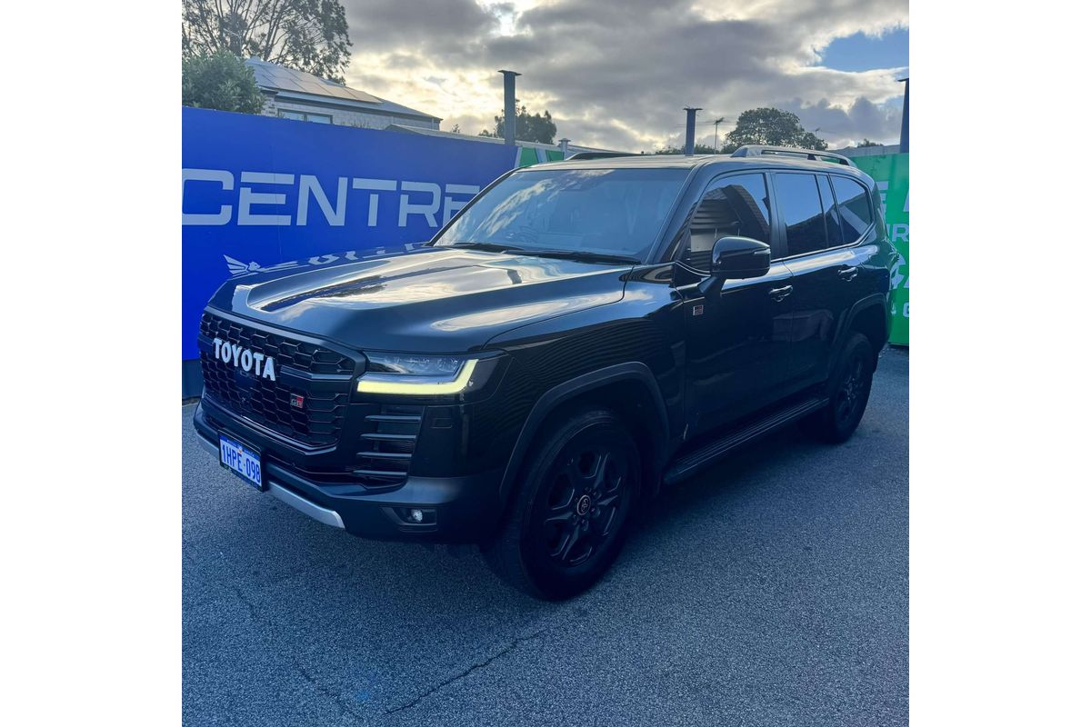 2022 Toyota Landcruiser GR Sport FJA300R