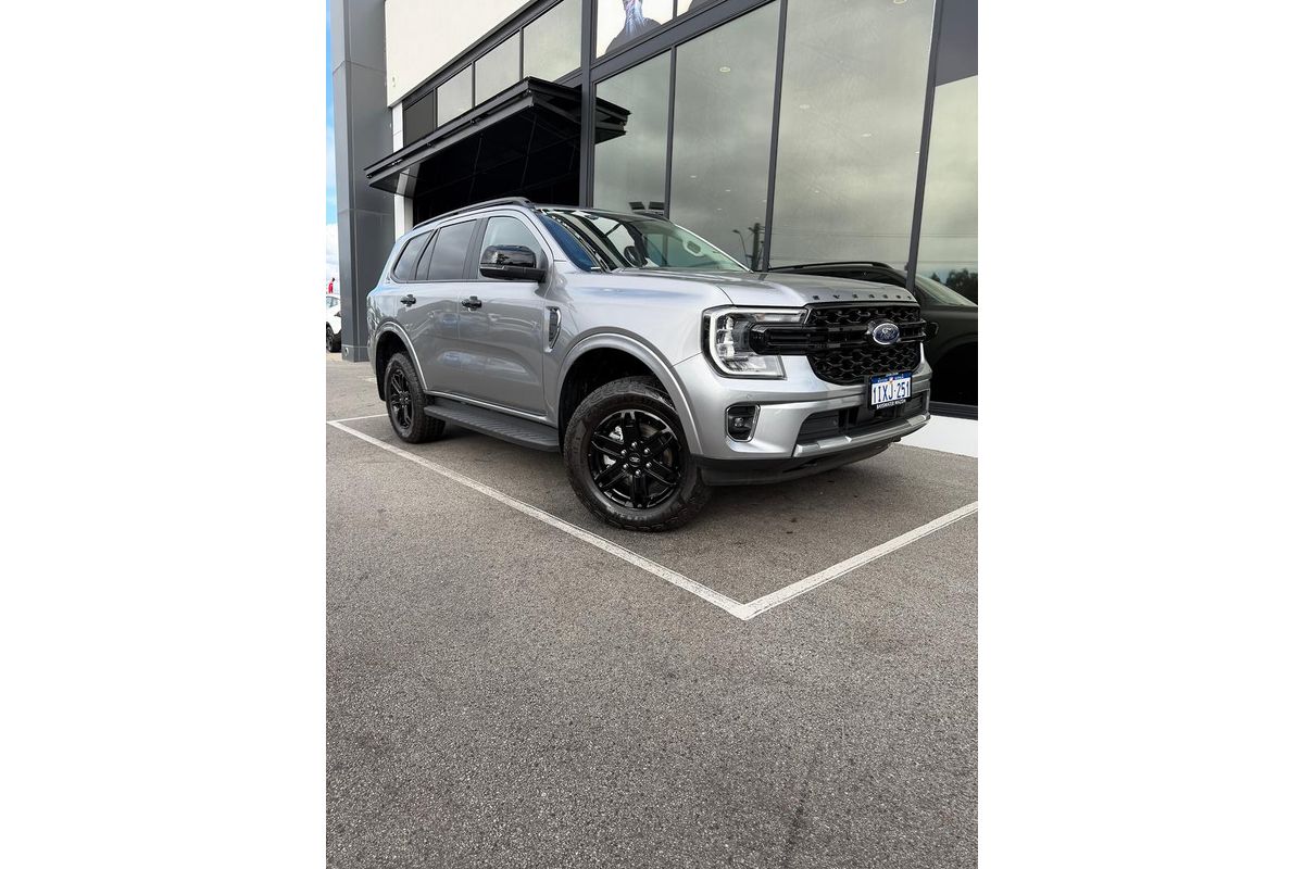 2025 Ford Everest Black Edition 2.0L