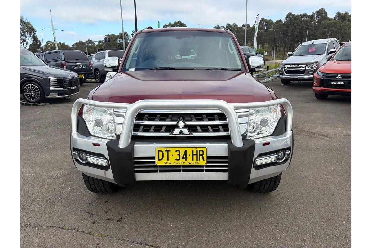 2015 Mitsubishi Pajero GLS NX