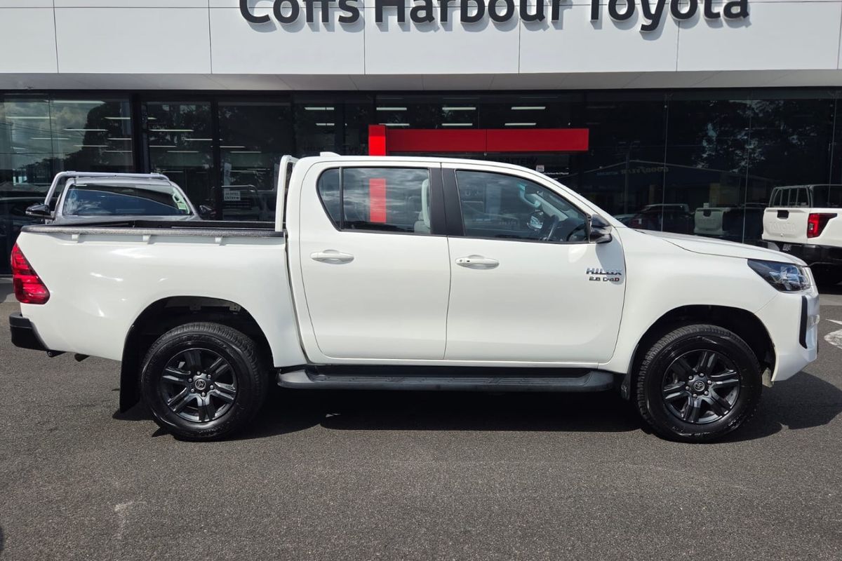 2025 Toyota Hilux SR GUN126R 4X4