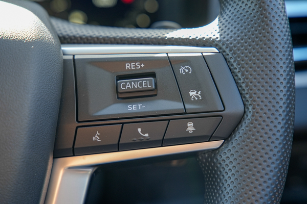 2026 Mitsubishi Outlander ES ZM thumb-11