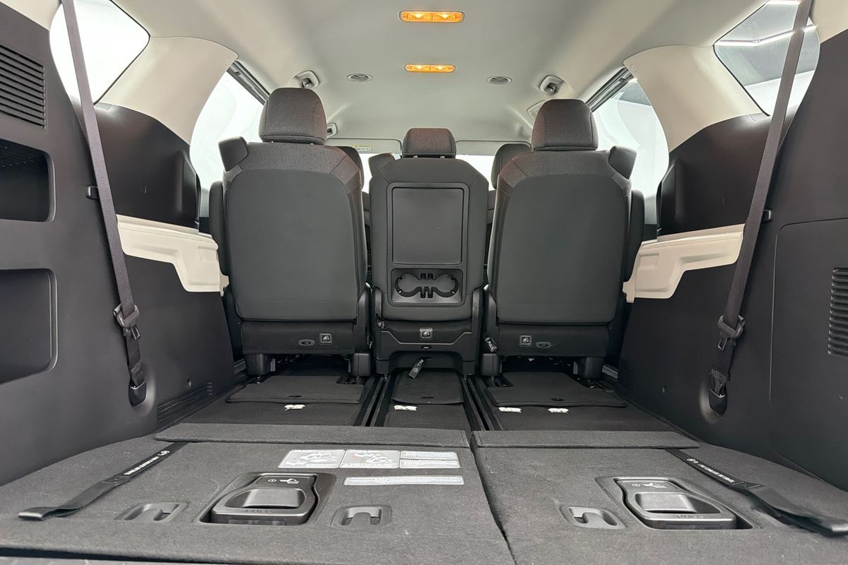 2021 Kia Carnival S KA4