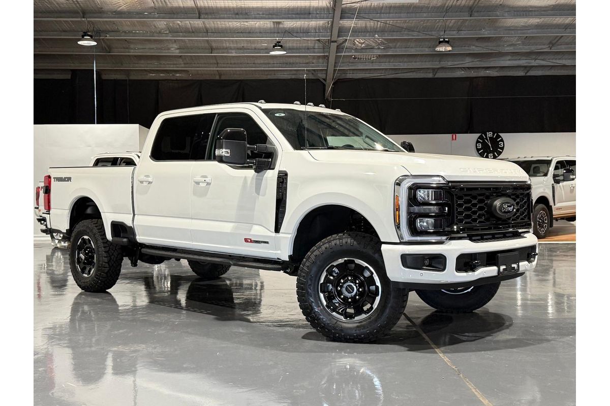 2026 Ford F350 Lariat 4X4