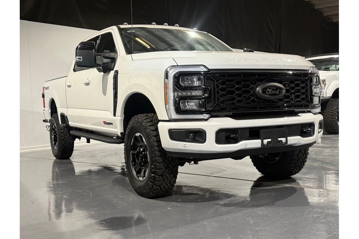 2026 Ford F350 Lariat 4X4