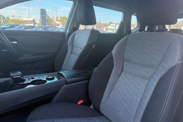 2023 Nissan X-TRAIL ST T33