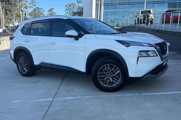 2023 Nissan X-TRAIL ST T33