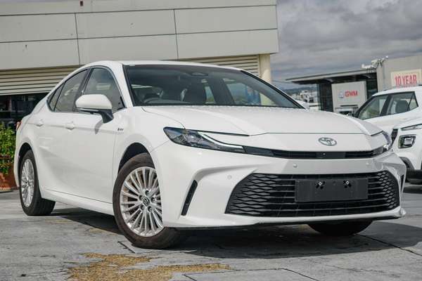 2025 Toyota Camry Ascent AXVH80R