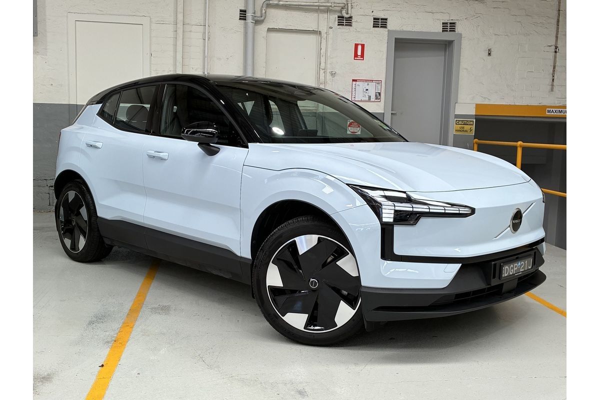2025 Volvo EX30 Single Motor Extended Range Plus