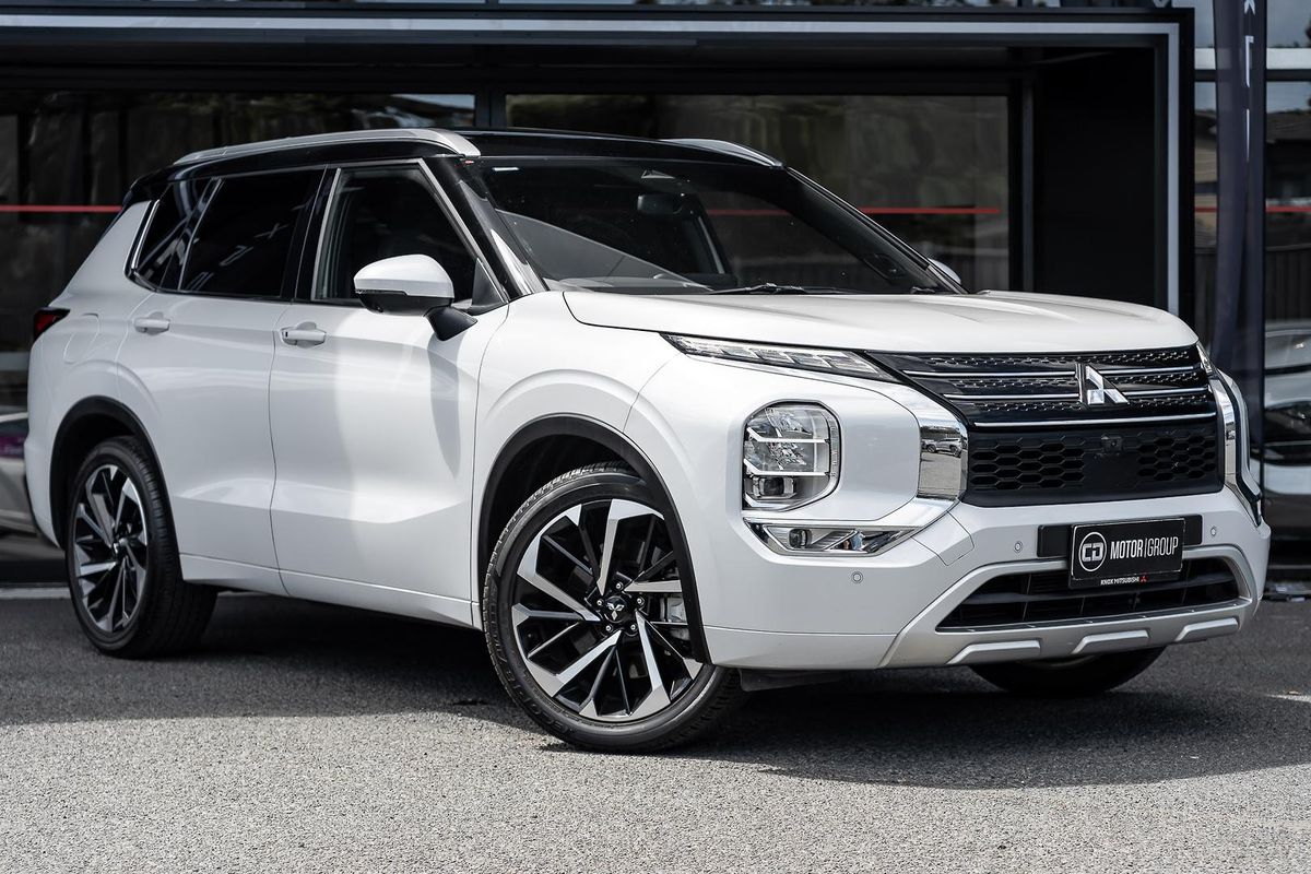 2023 Mitsubishi Outlander Exceed Tourer ZM