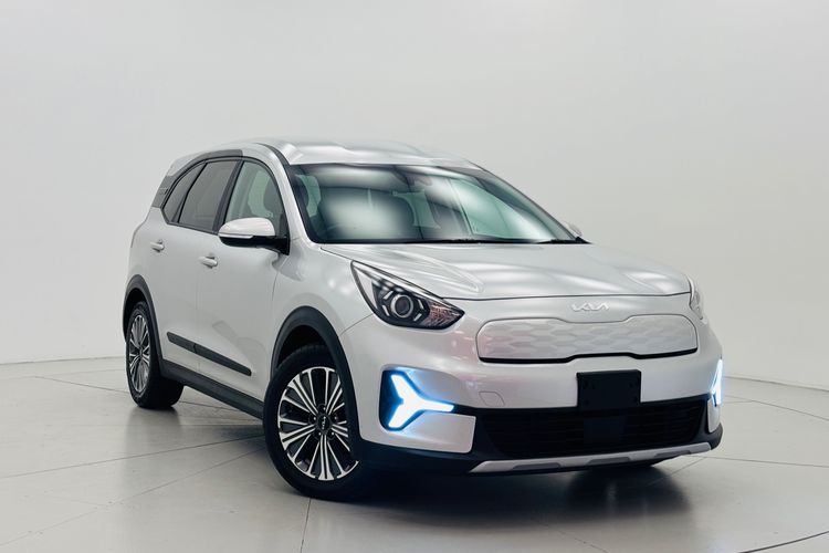 2023 Kia Niro Hybrid S DE PBV