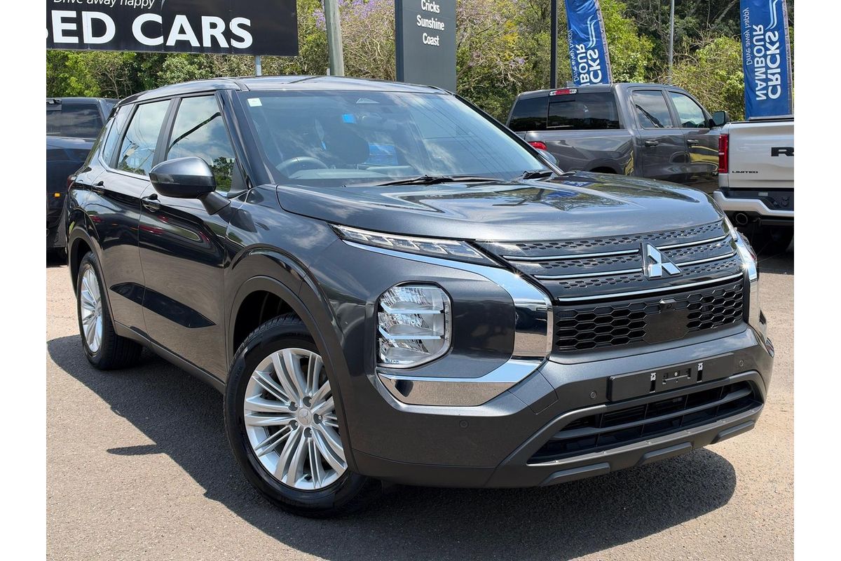 2024 Mitsubishi Outlander ES ZM