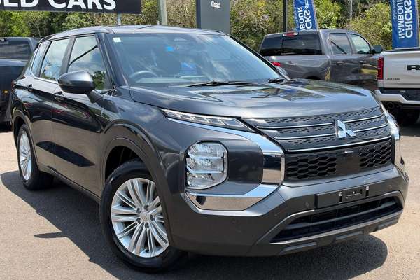 2024 Mitsubishi Outlander ES ZM