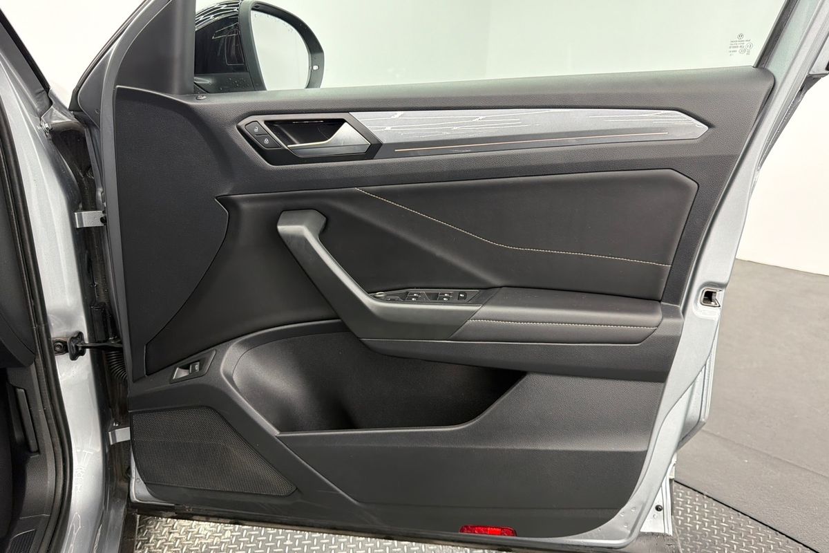 2023 Volkswagen T-Roc 110TSI Style D11