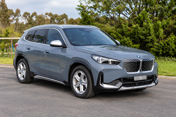 2024 BMW iX1 eDrive20 xLine U11