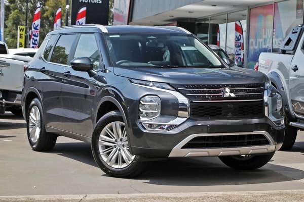 2024 Mitsubishi Outlander LS ZM