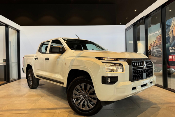 2024 Mitsubishi Triton GLX MV 4X4