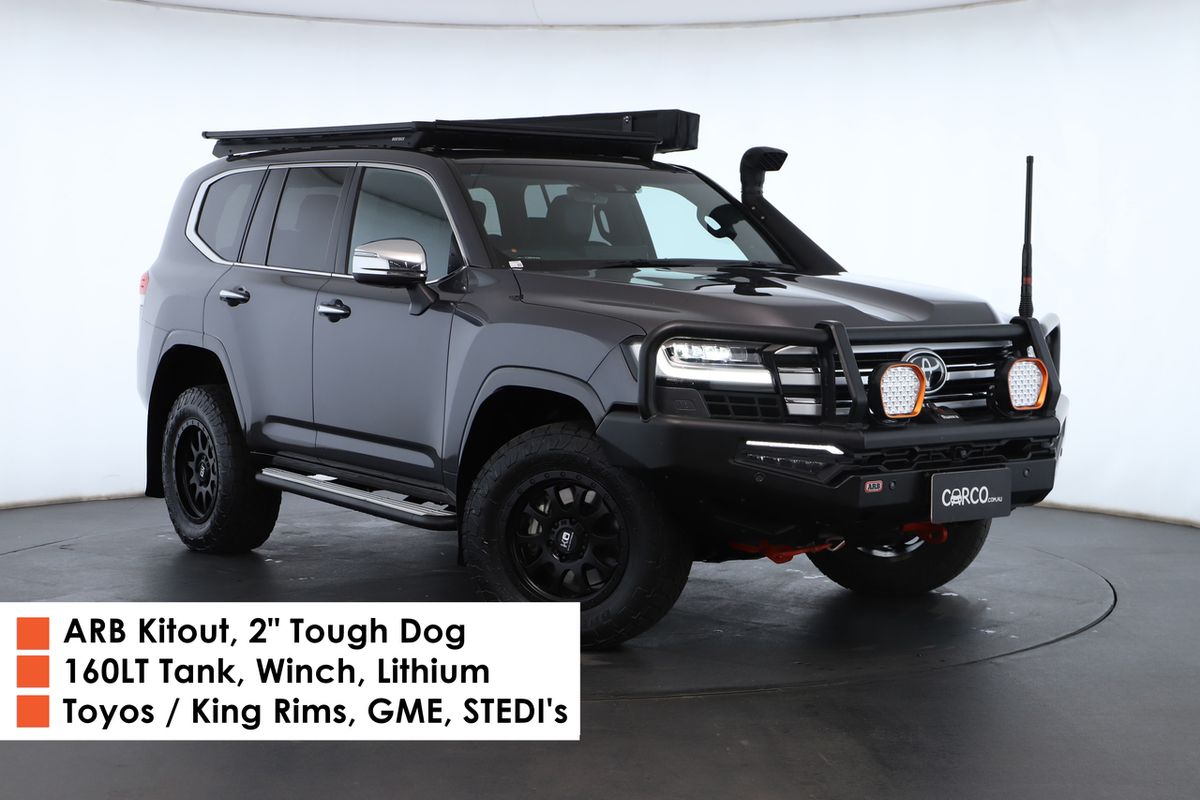 2023 Toyota Landcruiser Sahara FJA300R