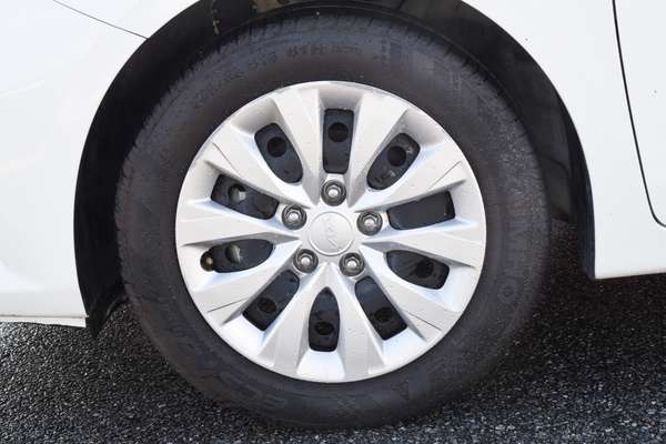 2024 Kia Cerato S BD thumb-3