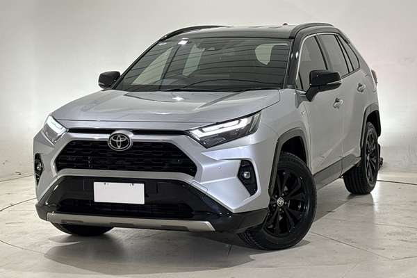 2025 Toyota RAV4 XSE AXAH52R