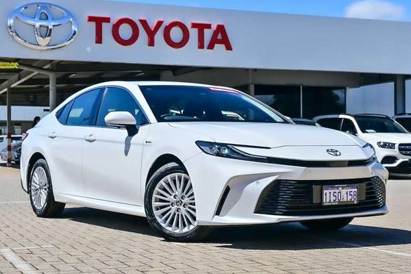 2025 Toyota Camry Ascent AXVH80R