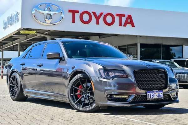 2018 Chrysler 300 SRT Hyperblack LX