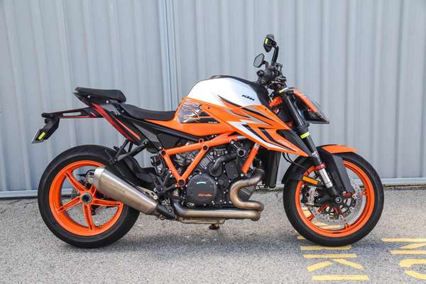 2023 KTM 1290 Super Duke R Super Duke