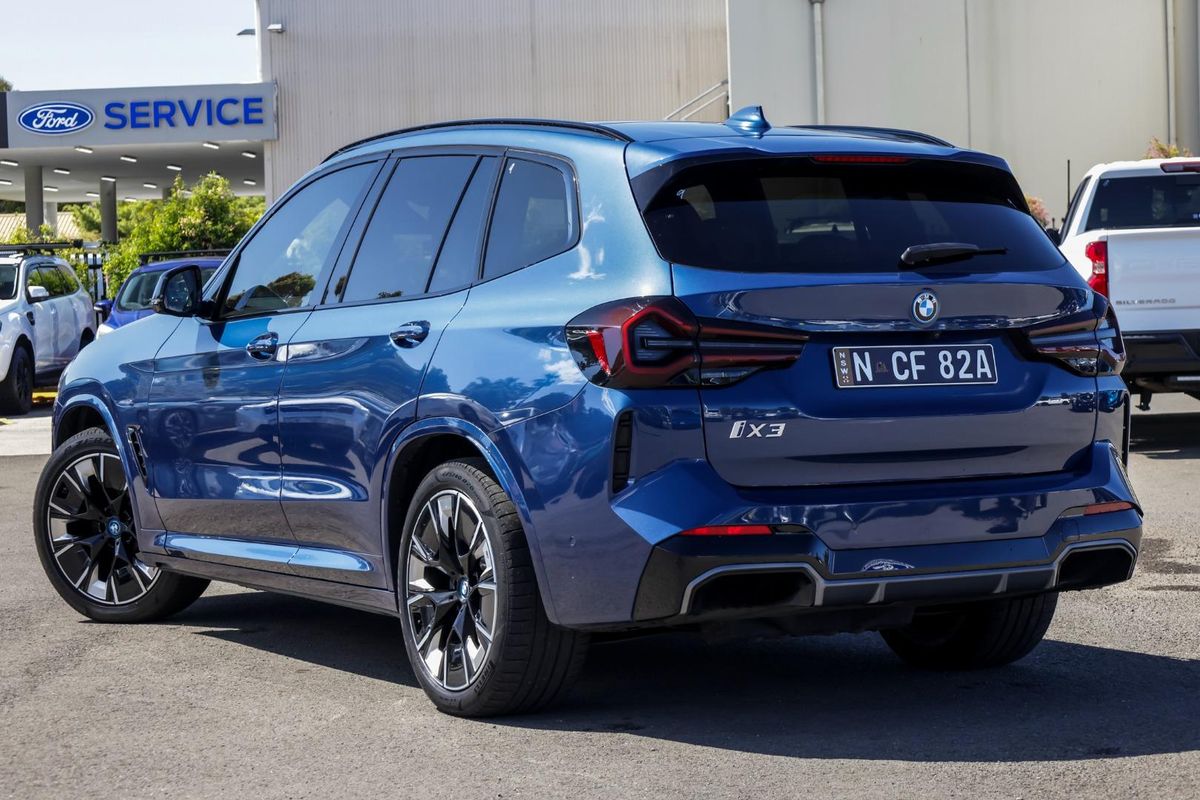 2022 BMW iX3 G08
