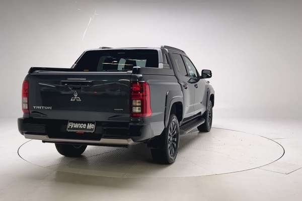 2024 Mitsubishi Triton GSR MV 4X4 thumb-1