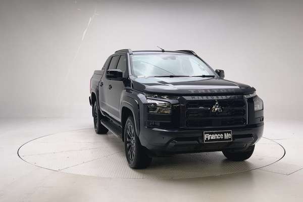 2024 Mitsubishi Triton GSR MV 4X4 thumb-4