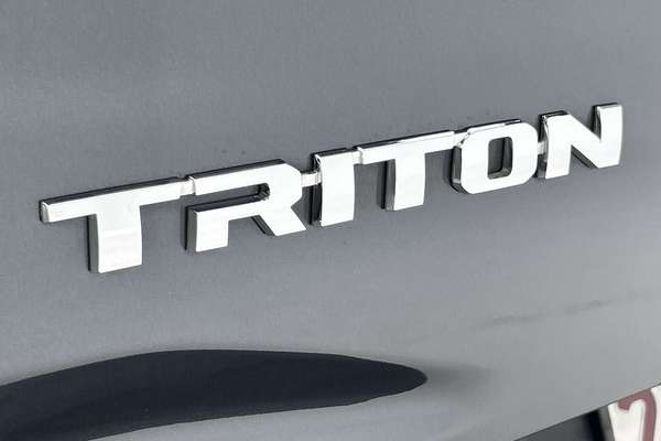 2024 Mitsubishi Triton GSR MV 4X4 thumb-21