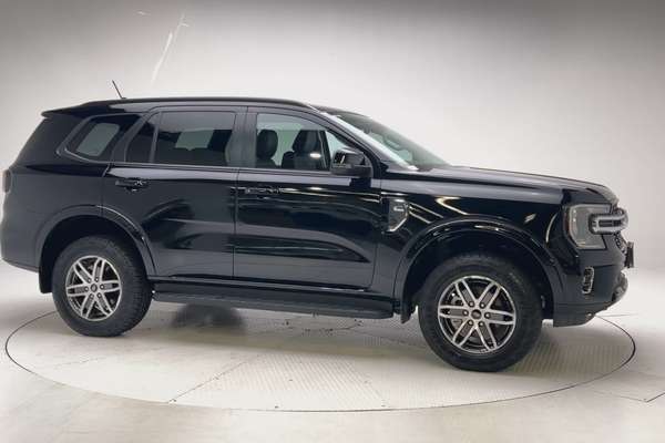 2024 Ford Everest Trend 2.0L thumb-3