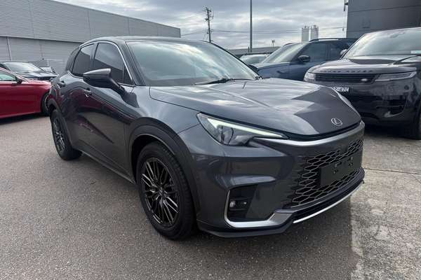 2025 Lexus LBX Sports Luxury MAYH10R