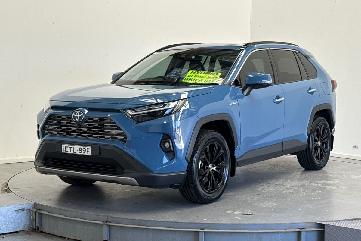 2022 Toyota RAV4 Cruiser AXAH54R