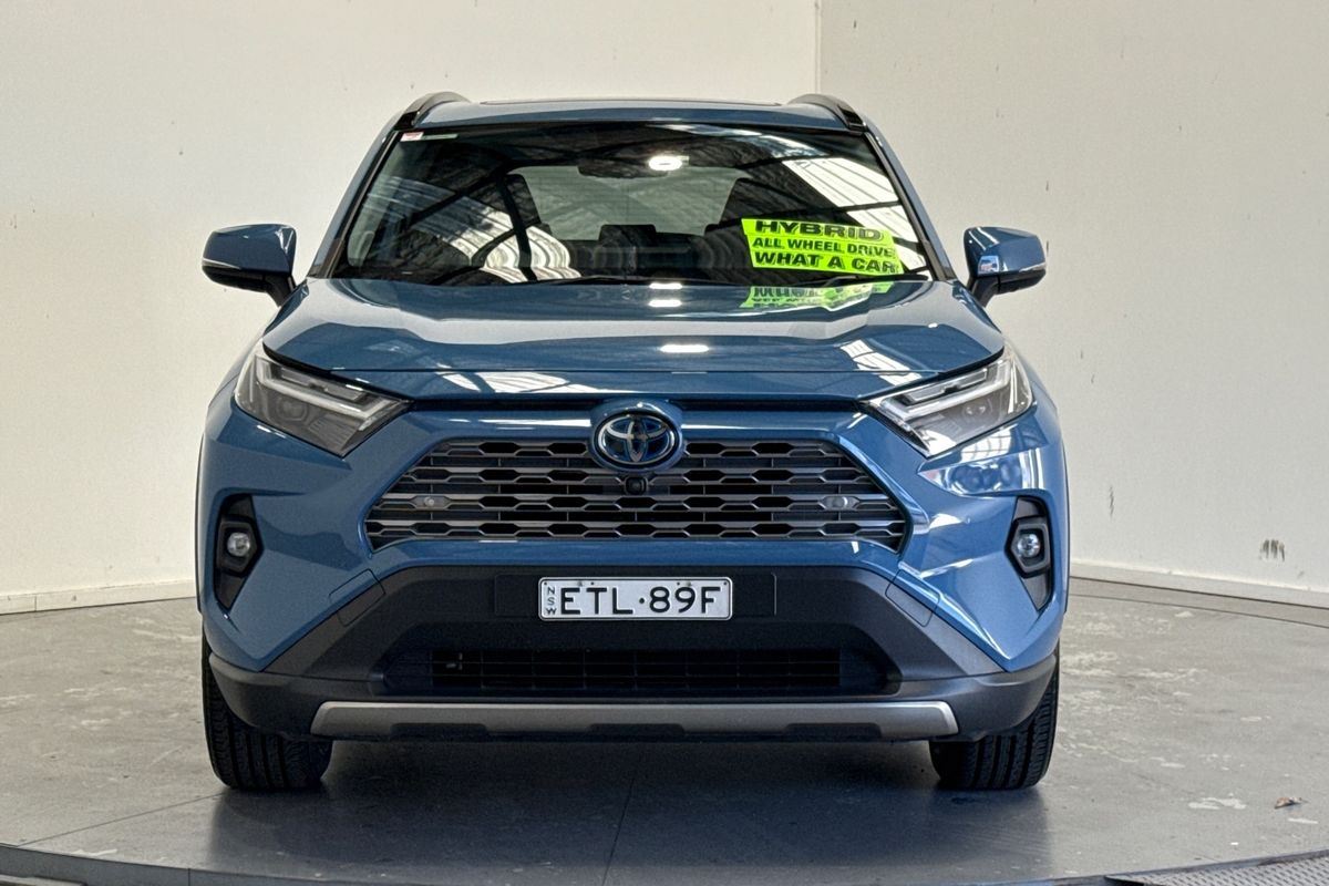 2022 Toyota RAV4 Cruiser AXAH54R